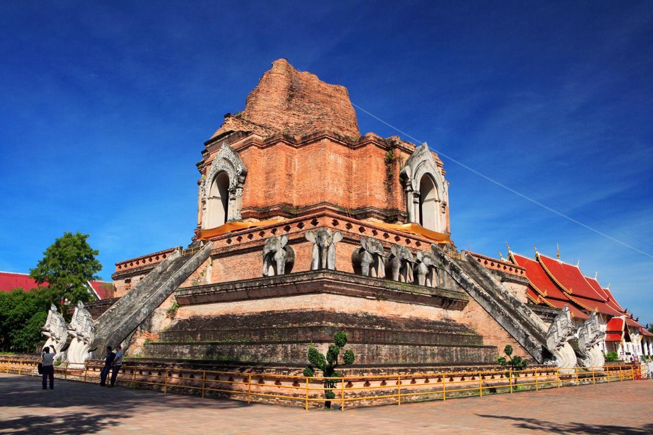 Bed Stop Hotel Chiangmai Csiangmaj Kültér fotó