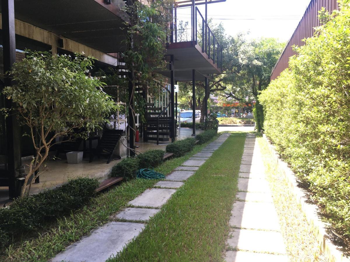 Bed Stop Hotel Chiangmai Csiangmaj Kültér fotó