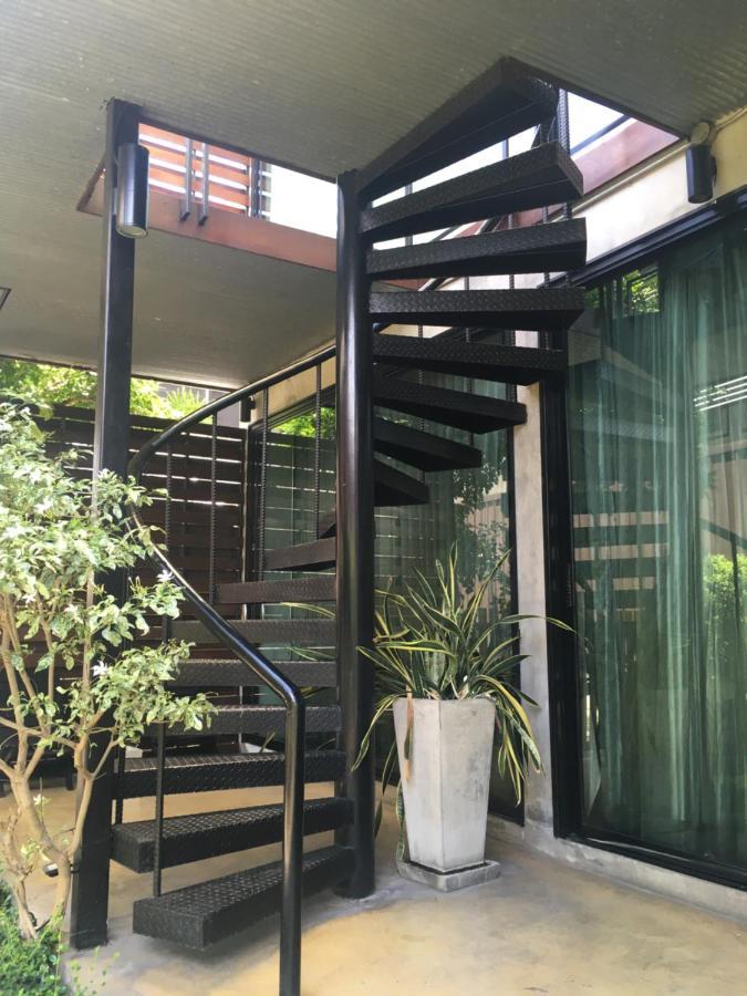 Bed Stop Hotel Chiangmai Csiangmaj Kültér fotó